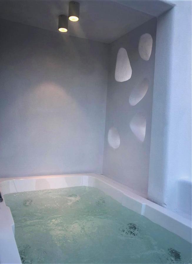 Candele Suites Φηρά Εξωτερικό φωτογραφία